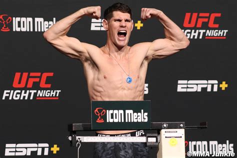 UFC Fight Night 194 Weigh.